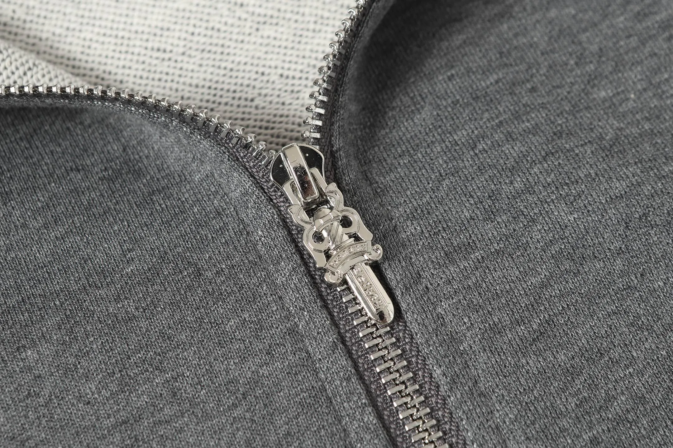 P280 Cross-border running quantity model, please do not place an order if you pursue quality - Chrome Hearts/Chrome Hearts Sanskrit embroidered high-density zipper sweatshirt cardigan jacket - High weight, high density and high quality. The wool is soft, delicate and skin-friendly. Soft and silky to the touch. Excellent warmth and skin-friendly properties. - Custom-woven and custom-dyed, no color difference. No matter the fabric or workmanship details, it beats the ordinary version on the market. - Hardware zipper accessories are all customized, full of details - Color: black gray - Size: S M L XL